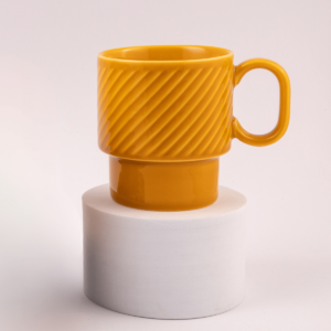 Kubyszek miodowy z kamionki, kubek do kawy 250 ml